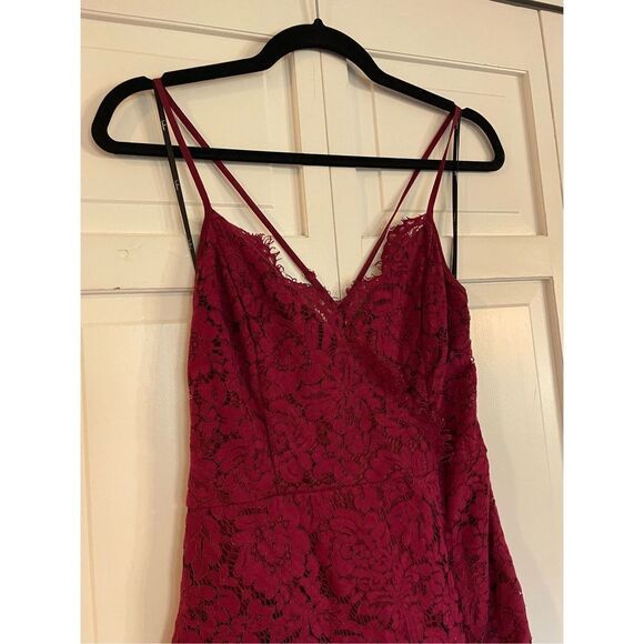 Lulu’s raspberry lace cross strap dress size large - Picture 3 of 11